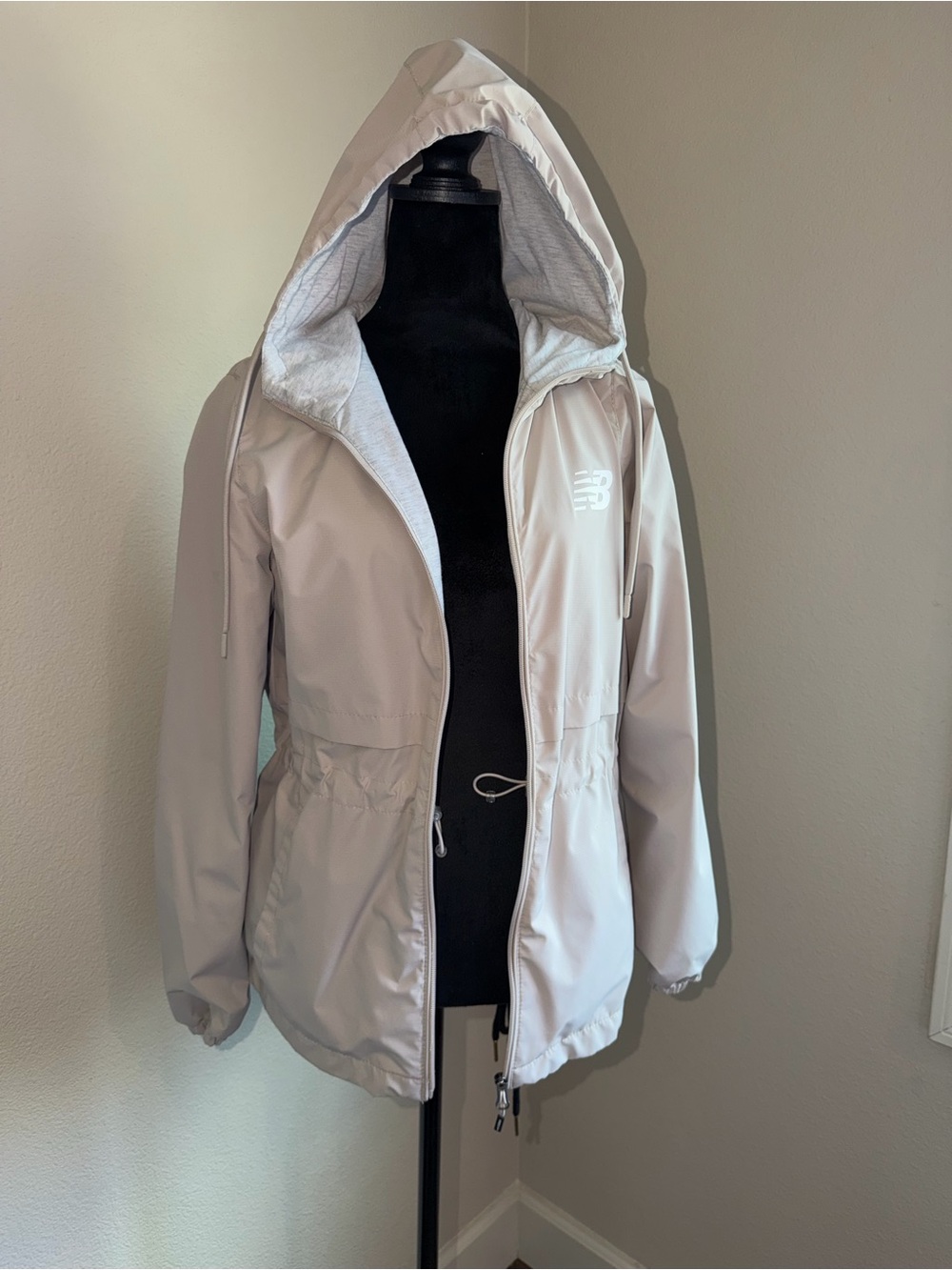 New Balance Women's Light Gray Hooded Utility Jacket